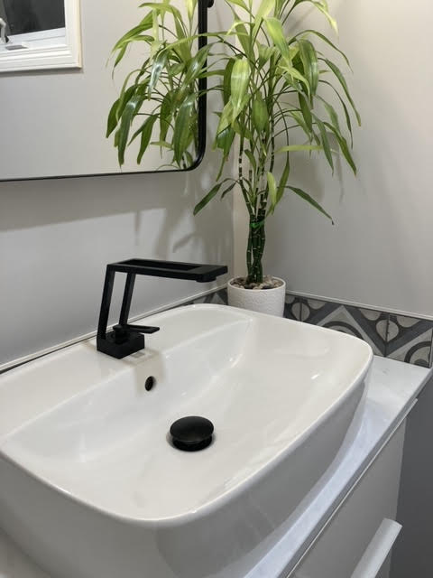 Powder room remodel in South-west Calgary. Contact us for your free Bathroom Renovations quote today by simply submitting an online request!